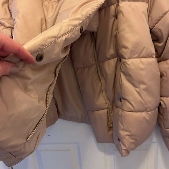 Old Navy Puffer Jacket - Picture 3 of 7